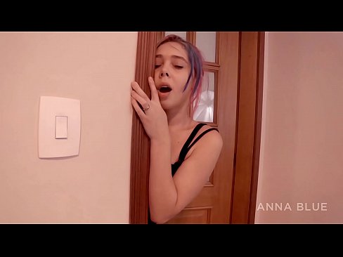 ❤️ Мен ағама қайта оралдым. Мен оның құрбысымен жыныстық қатынасқа түстім. лесбияндық қайтарым. Қатты порно бойынша бізде ️❤